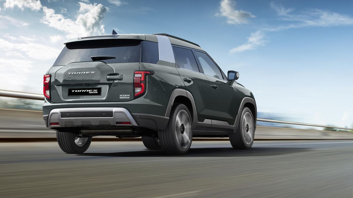 Bývalý SsangYong přiváží do Česka svého prvního spořílka. KGM Torres láká na úsporný provoz, teď si ho můžete půjčit na dva dny